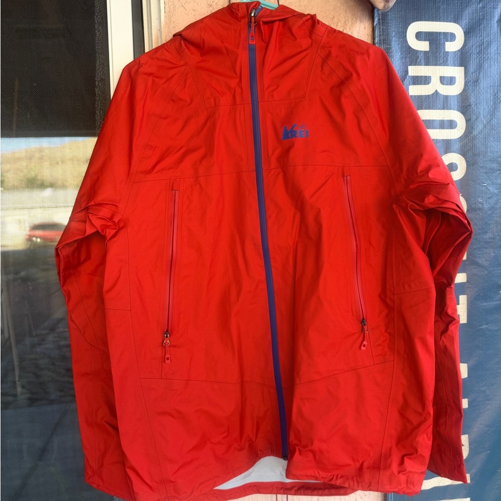 REI men’s hard shell